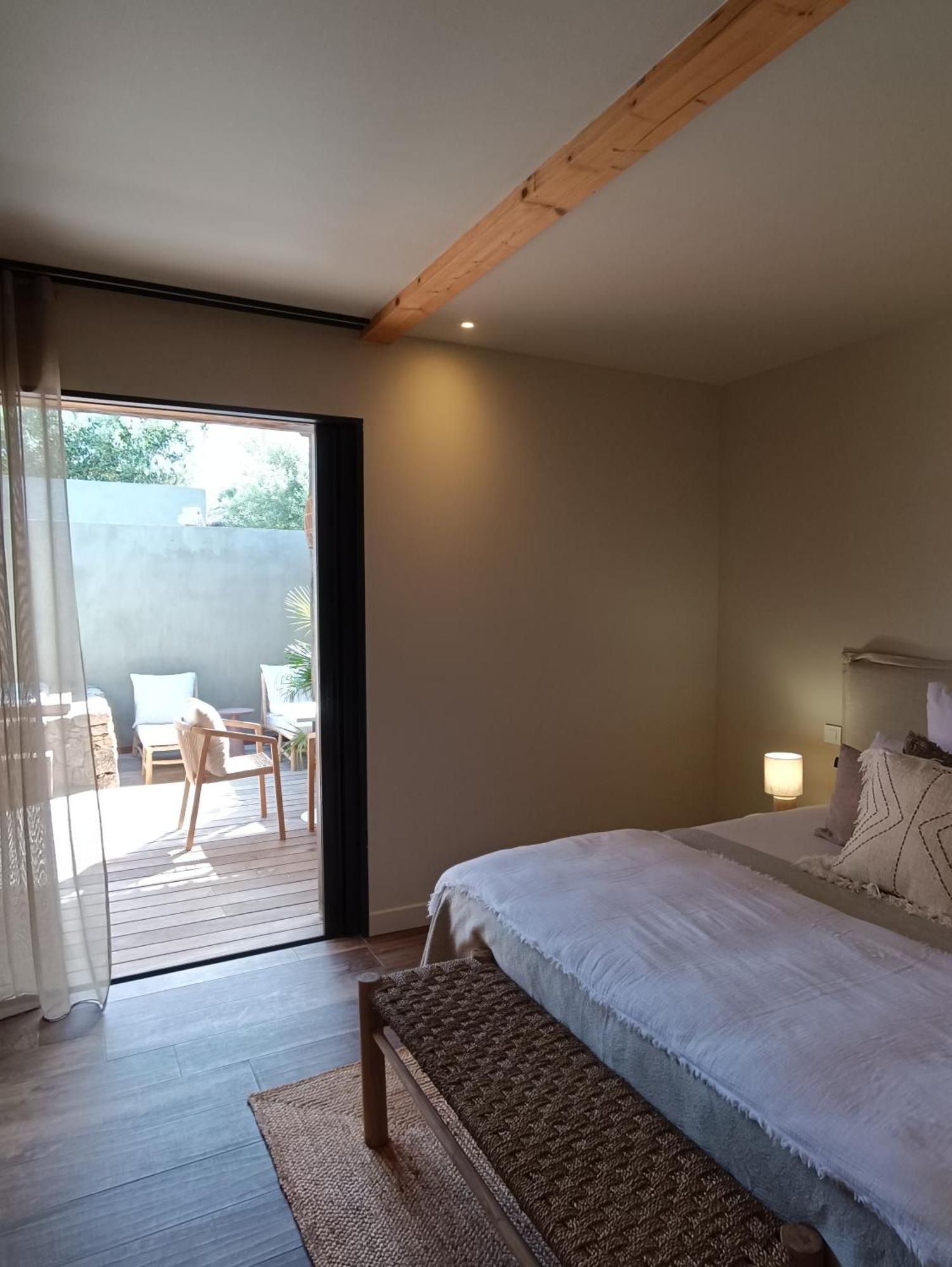 Hotel Les Suites Du Maquis Бонифачо Екстериор снимка