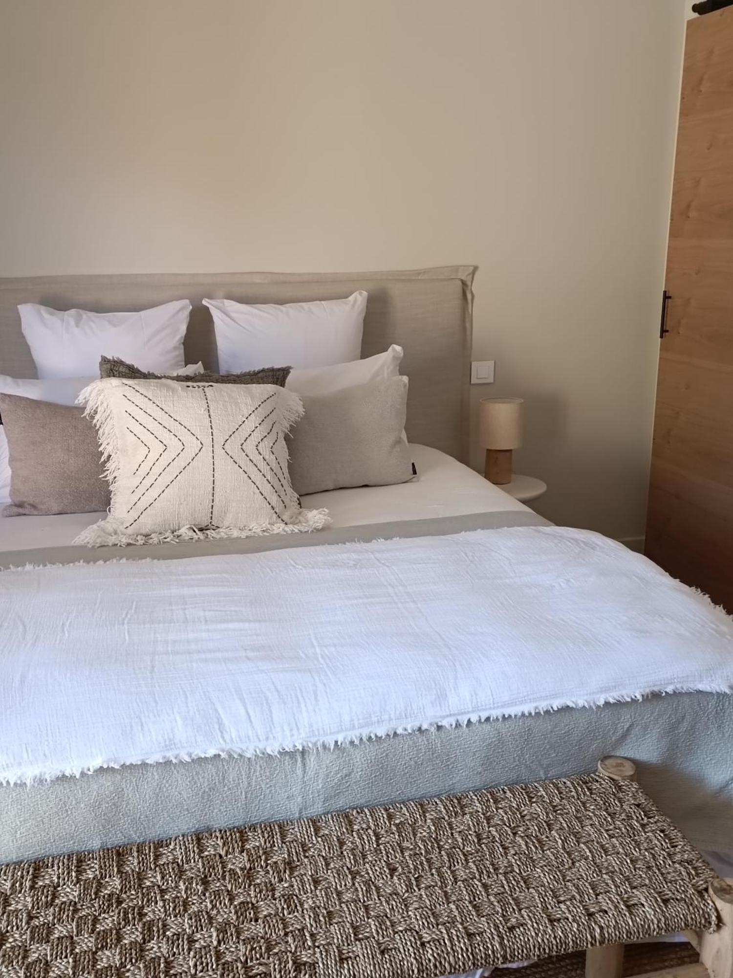 Hotel Les Suites Du Maquis Бонифачо Екстериор снимка